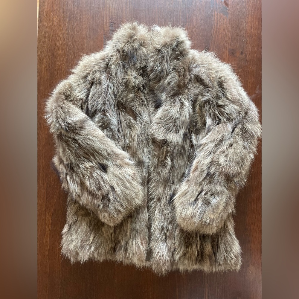 Vintage REAL fur coat. Racoon is my best guess! No tags